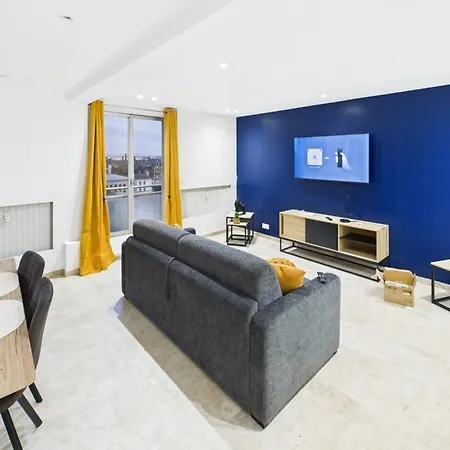 Le Joffre Cobalt- Next To The Train Station Troyes