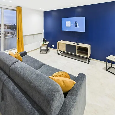 Le Joffre Cobalt- Next To The Train Station Troyes