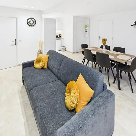 Le Joffre - Next To The Train Station Lägenhet